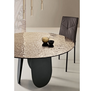 Стол обеденный POLLY DINING TABLE BLACK BRONZE PAINTED HAMMERED GLASS  140X140X75 СМ. (NRM00747)