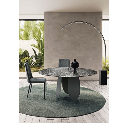 Стол обеденный POLLY DINING TABLE BLACK SMOKY PAINTED HAMMERED  140X140X75 СМ. (NRM00746)