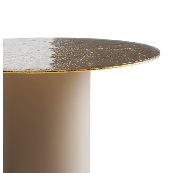 Стол приставной NEBULA SIDE TABLE PERLA BEIGE AMBER HAMMERED GLASS  45X45X40 СМ. (NRM00618)