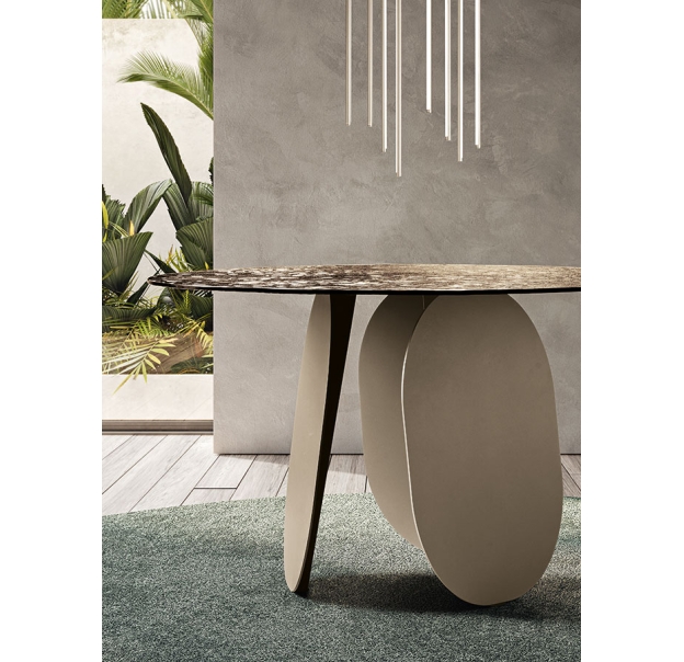 Стол обеденный POLLY DINING TABLE PERLA BEIGE BRONZE PAINTED HAMMERED  120X120X75 СМ. (NRM00738)