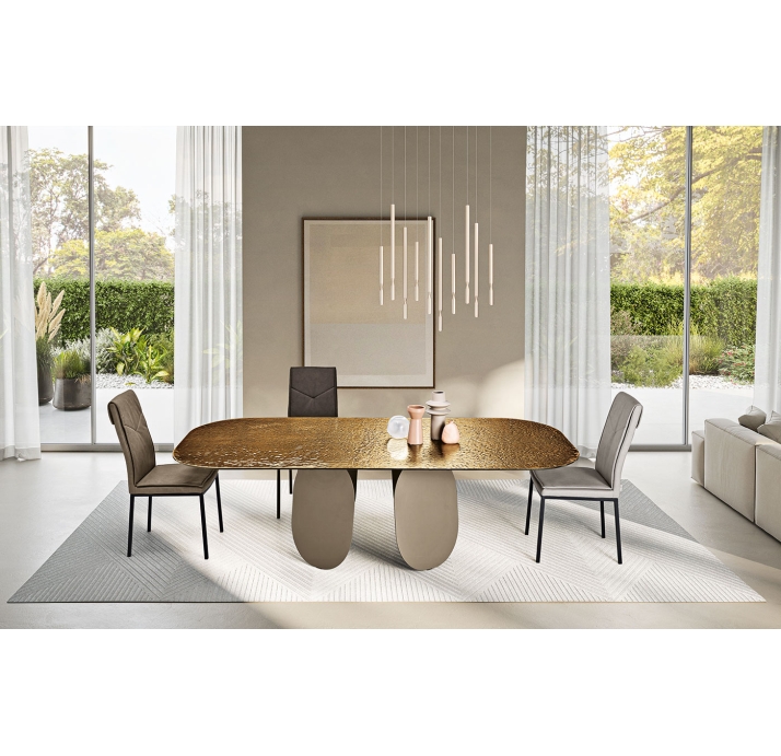 Стол обеденный POLLY DINING TABLE PERLA BEIGE AMBER HAMMERED GLASS  240X110X75 СМ. (NRM00754)