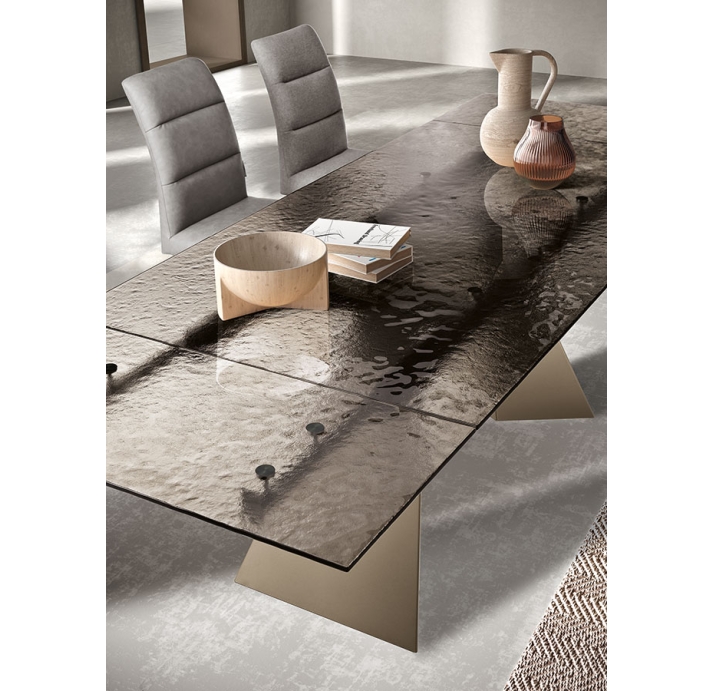 Стол обеденный STANT DINING TABLE PERLA BEIGE BRONZE CLEAR HAMMERED  240X90X75 СМ. (NRM00762)