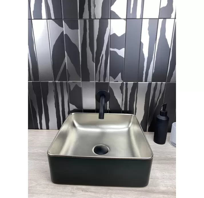 Керамическая плитка FLAT SAVANNAH BLACK & SILVER 7.5X30  7,5X30X8 (NCR02038)